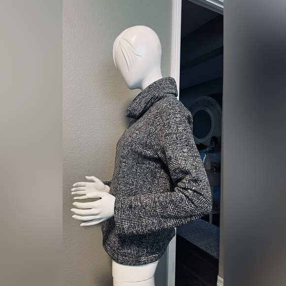 J.Crew Mercantile Funnel Neck Fleece Pullover Plaid Black White size L - Picture 5 of 9